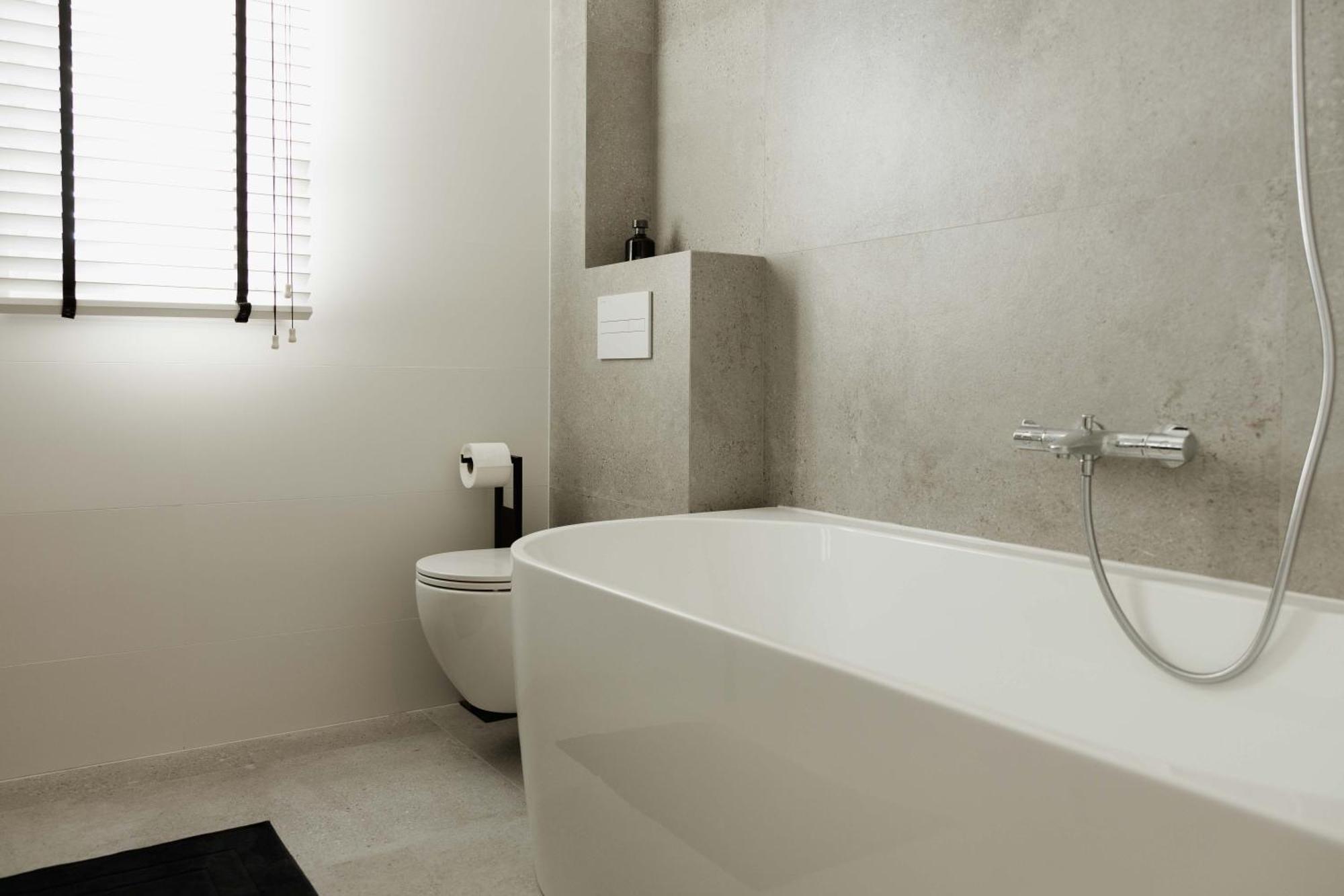 Minimalist Haven With Balcony And Garage Parking Place Spalato